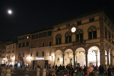 Lucca-Piazza S Michele_0116