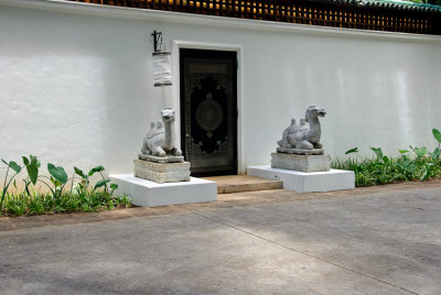 Courtyard Entry to Shangri La