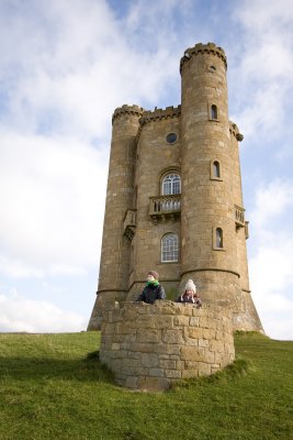 081031 Cotswolds Tower 21187.jpg