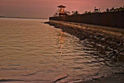 Manila Bay Lighthouse
