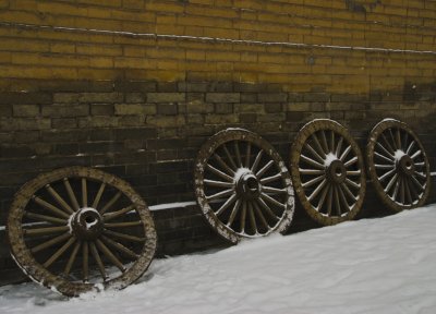 four wagon wheels_xian China.