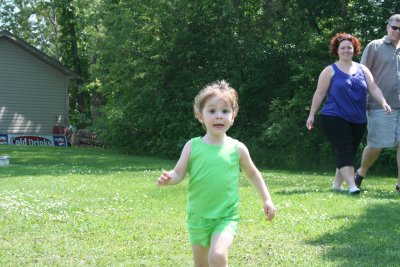 Jordyn running to her sister Kaitlyn