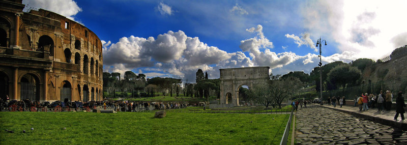 Colosseo and the Arco di Costantino