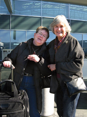 Barbara and Margaret after unloading luggage from the car .. B0639