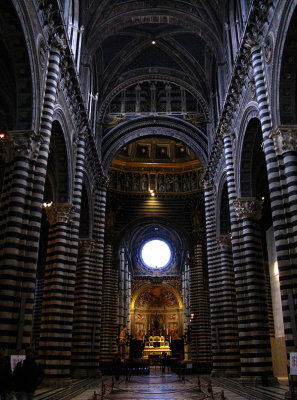 Interior, central nave .. S9237