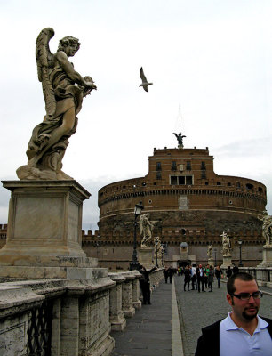 On the Ponte Sant'Angelo looking at the Castel Sant'Angelo ..  R9547