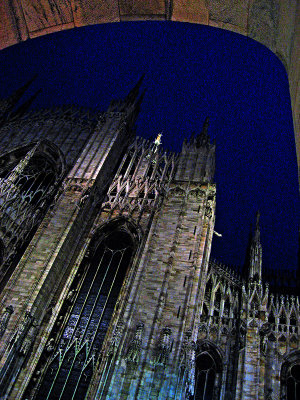 Duomo, closeup, night .. 1177
