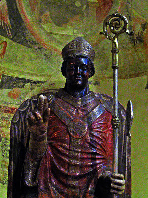 Basilica di San Zeno Maggiore, statue of Bishop San Zeno,closeup .. 2609