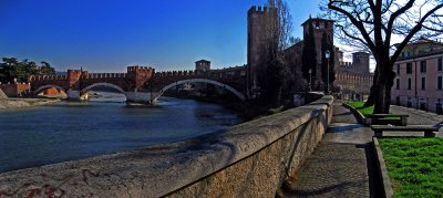 The Adige, ponte Scaligero, Castelvecchio  panorama .. 2417_18