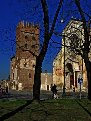 Basilica di San Zeno Maggiore and former abbey tower .. 2627