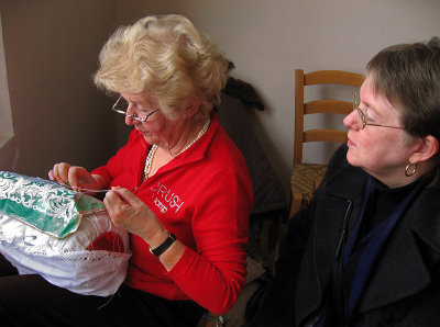 I wish I could do that., Lace making .. 2908