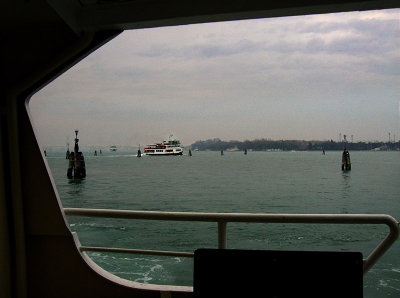 Ferrying on the lagoon .. 2944[2]