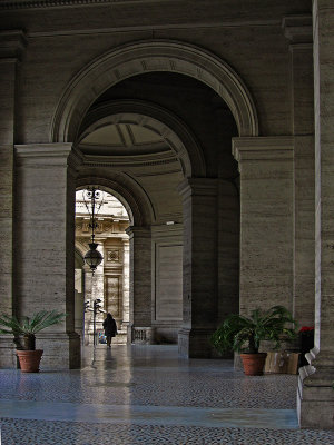 Porticos inside the palazzo around the Exedra .. 3343