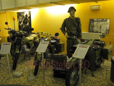 BerlinDDRMotorcycleMuseum_09.JPG