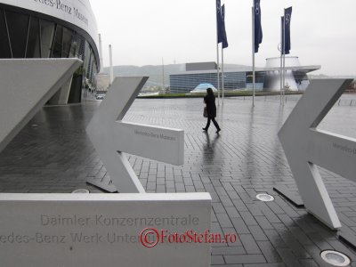 muzeul mercedes benz_stuttgart_01.JPG