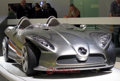 muzeul mercedes benz_stuttgart_33.JPG