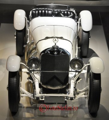Muzeul Mercedes Benz - Stuttgart