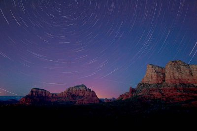 Twin-Buttes-star-trails 0001.jpg