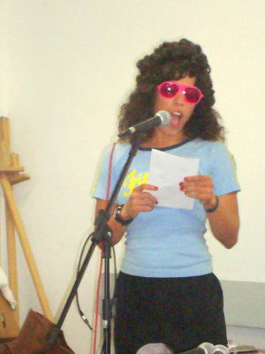 Nossa q apresentadora gatinha! haha