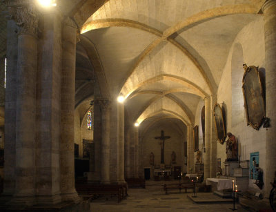 Saint-Gilles abdijkerk interieur 1