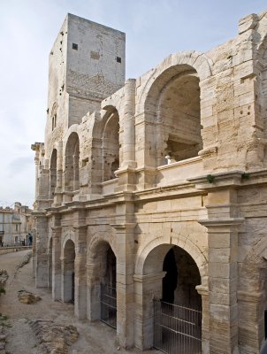 Arles: arena