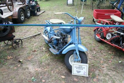 1951 cushman.jpg