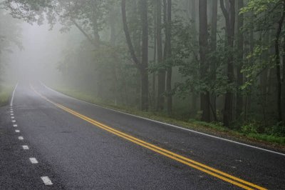 08/21/10 - Skyline Drive - Heading North at MP 8 in Fog & Rain