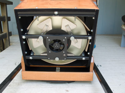 bottom of mirror box and fan and counterweight