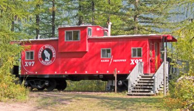 zP1060247 Caboose now part of Izaac Walton Inn at Essex.jpg