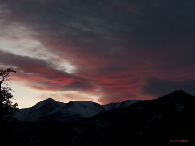 Late sunset over RMNP - P1080983 