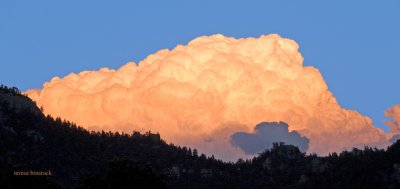 zP1050033 Cloud above Boulder - seen from Estes Park.jpg