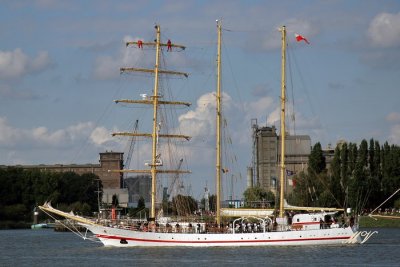 g1/32/617832/3/106663335.palQ4Jr1.jpg