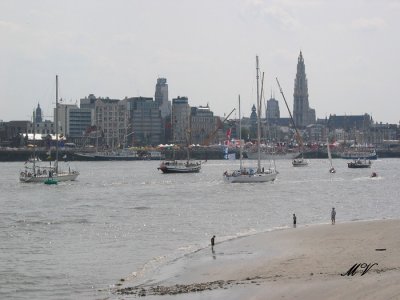 g1/32/617832/3/106679772.lfpgM2AR.jpg