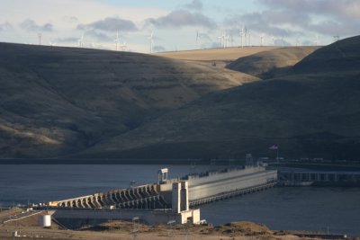 Making Electricity with Water and Wind