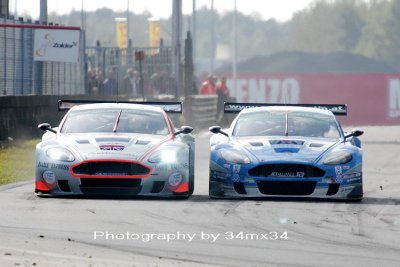 18 Aston Martin Vantage V 8 /  Aston Martin DB  9