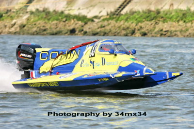 racing boats 25