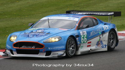 43 Aston Martin DBR9
