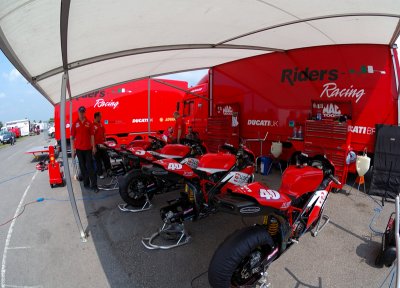 Riders Ducati