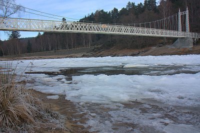 Cambus O'May Bridge - advancing ice!