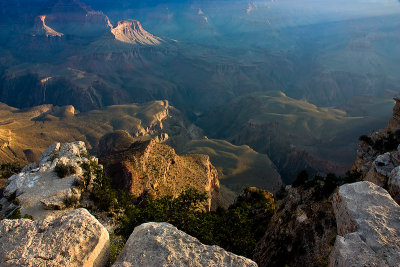 Grand Canyon  - Looking down from Yavapai Point at sunrise