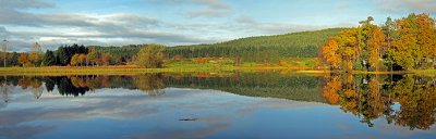 Aboyne Loch  -  Reflections on October