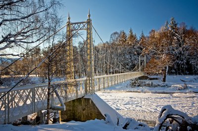 Cambus O May Bridge over the River Dee - All iced up