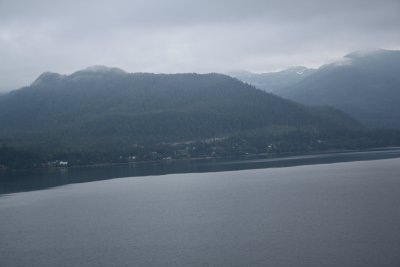 a town seen along route to ketchikan 7-15-09.JPG