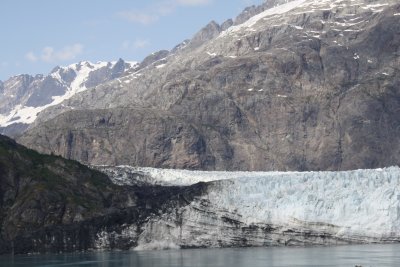 glacier calving at left 1.JPG