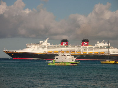 143-Disney-cruise-ship.jpg