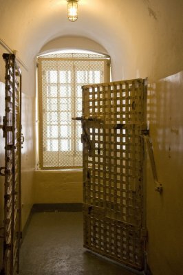 090201-03-Vieille Prison par R Moisan.jpg