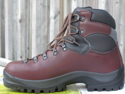 Backpacking_Boots_20081119_IMG_1825.JPG