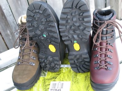 Backpacking_Boots_20081119_IMG_1828.JPG
