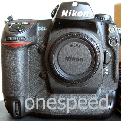Nikon D2Xs
