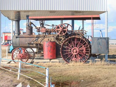 Steam engine tractor